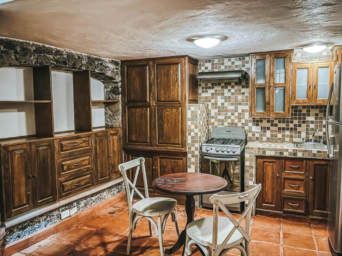 Hotel Maria Isabela Альенде Экстерьер фото